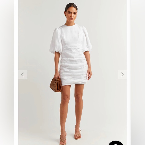 Dissh Bullock white linen gathered dress, size US 4. Never worn, new with tags. - Picture 2 of 7